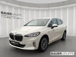 Weiss Gebraucht 2022 BMW 225 Active Tourer Luxury Line Van / Kleinbus | 30.980 € (Guter Preis)