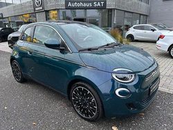 Grün Gebraucht 2022 Fiat 500e La Prima | 19.990 € (Fairer Preis)