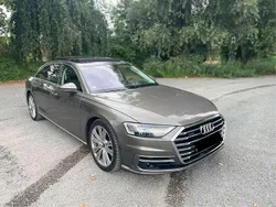 Terragrau metallic Gebraucht 2019 Audi A8L Limousine | 45.999 €
