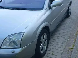 Silber Gebraucht 2004 Opel Vectra Limousine | 2.100 € (Fairer Preis)