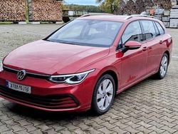 Rot Gebraucht 2021 VW Golf VIII Life Limousine | 17.899 € (Guter Preis)