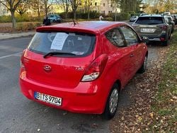 Rot Gebraucht 2012 Hyundai i20 Classic Kleinwagen | 2.900 € (Fairer Preis)