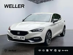 Weiss Gebraucht 2021 Seat Leon FR Limousine | 24.649 € (Etwas zu teuer)