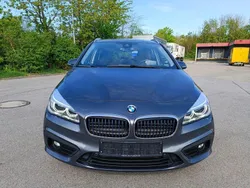 Grau Gebraucht 2016 BMW 225 Advantage Limousine | 16.299 €