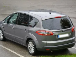 Braun Gebraucht 2013 Ford S-MAX S Van / Kleinbus | 10.500 € (Etwas zu teuer)