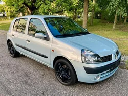 Silber Gebraucht 2001 Renault Clio II Expression+ Limousine | 1.799 € (Fairer Preis)