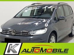 Grau Gebraucht 2024 VW Touran Van / Kleinbus | 30.690 € (Fairer Preis)