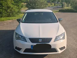 Weiß Gebraucht 2016 Seat Leon CONNECT Kleinwagen | 10.900 € (Fairer Preis)