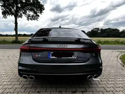 Grau Gebraucht 2019 Audi S7 Ambiente Kleinwagen | 56.000 € (Fairer Preis)