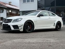 Weiß Gebraucht 2012 Mercedes C63 AMG AMG Coupé | 189.000 €