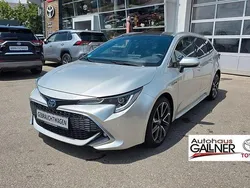 Silber Gebraucht 2019 Toyota Corolla Lounge Kombi | 20.890 € (Etwas zu teuer)
