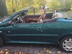 Grün Gebraucht 2004 Peugeot 206 CC Roland Garros Cabrio | 1.500 € (Guter Preis)