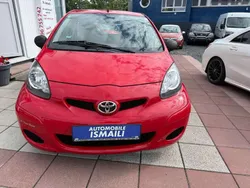 Fire red Gebraucht 2011 Toyota Aygo Basis Kleinwagen | 3.390 € (Fairer Preis)