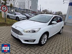 Weiß Gebraucht 2018 Ford Focus Titanium Limousine | 13.489 € (Superpreis)