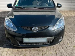 Schwarz Gebraucht 2008 Mazda 2 Kleinwagen | 2.600 €