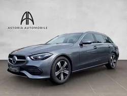 Grau Gebraucht 2022 Mercedes C220 Avantgarde Kombi | 29.990 € (Guter Preis)