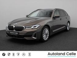Grau Gebraucht 2022 BMW 530e Luxury Line Limousine | 32.499 € (Superpreis)