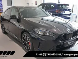 Schwarz Gebraucht 2025 BMW 220 Sport Line Coupé | 43.990 €