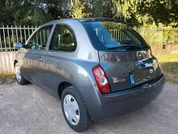 Grau Gebraucht 2004 Nissan Micra Kleinwagen | 800 € (Guter Preis)