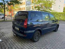 Blau Gebraucht 2003 Peugeot 807 Van / Kleinbus | 1.200 € (Fairer Preis)