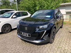 Noir perla nera Gebraucht 2022 Peugeot e-2008 Allure SUV | 15.900 € (Fairer Preis)