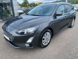 Grau Gebraucht 2019 Ford Focus Cool & Connect Kombi | 10.850 € (Guter Preis)