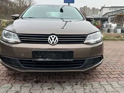 Braun Gebraucht 2012 VW Jetta Comfortline Limousine | 7.400 € (Fairer Preis)