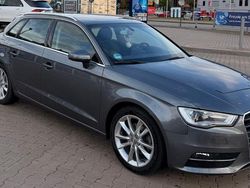 Grau Gebraucht 2013 Audi A3 Sportback Ambition Limousine | 7.750 € (Guter Preis)