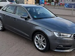 Grau Gebraucht 2013 Audi A3 Sportback Ambition Limousine | 9.300 € (Fairer Preis)