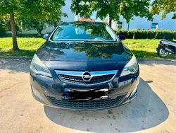 Schwarz Gebraucht 2010 Opel Astra Kleinwagen | 4.500 € (Fairer Preis)