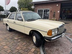 623 hellelfenbein Gebraucht 1982 Mercedes 200 Limousine | 23.450 €