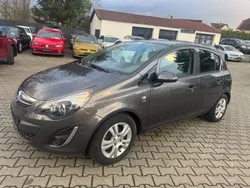 Silber Gebraucht 2011 Opel Corsa Catch Me Limousine | 4.990 € (Etwas zu teuer)
