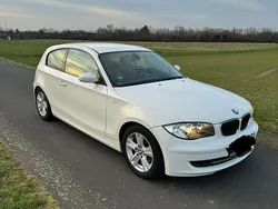 Weiß Gebraucht 2008 BMW 116 M Sport Kleinwagen | 3.500 €