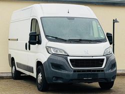 Weiß Gebraucht 2016 Peugeot Boxer Van | 8.290 € (Guter Preis)