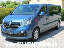 Blau Gebraucht 2016 Renault Trafic Van | 16.599 €