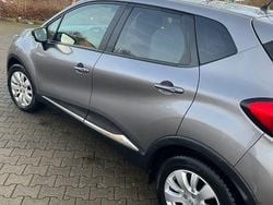 Grau Gebraucht 2015 Renault Captur SUV | 8.450 € (Guter Preis)