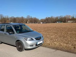 Silber Gebraucht 2003 Mazda 2 Comfort Limousine | 1.779 € (Guter Preis)