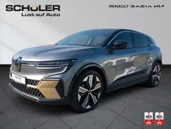 Grau Gebraucht 2023 Renault Mégane Iconic Limousine | 31.400 € (Fairer Preis)