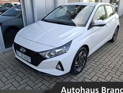 Weiß Gebraucht 2021 Hyundai i20 Select Limousine | 14.990 € (Fairer Preis)