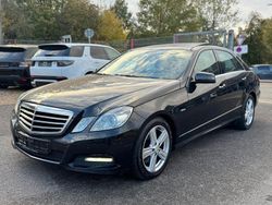 Obsidianschwarz metalliclack Gebraucht 2011 Mercedes E350 Limousine | 5.990 €