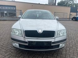 Silber Gebraucht 2007 Skoda Octavia Ambiente Kombi | 990 € (Superpreis)