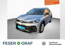 Oyster silver metallic Gebraucht 2024 VW Tiguan R-line SUV | 39.900 € (Guter Preis)