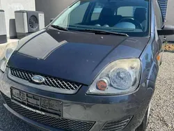 Grau Gebraucht 2007 Ford Fiesta Style Kleinwagen | 2.500 € (Fairer Preis)