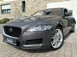 Tempest grey Gebraucht 2016 Jaguar XF Prestige Limousine | 15.990 € (Fairer Preis)