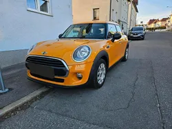 Orange Gebraucht 2015 Mini ONE Kleinwagen | 6.800 €