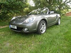 Grau Gebraucht 2005 Toyota MR2 Cabrio | 8.500 € (Etwas zu teuer)