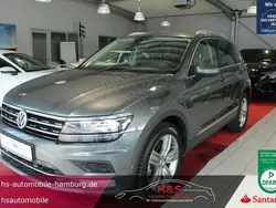 Indiumgrau Gebraucht 2017 VW Tiguan Highline SUV | 21.800 € (Fairer Preis)