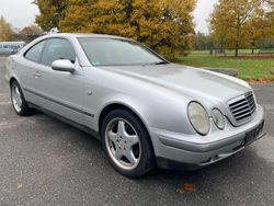 Silber Gebraucht 1998 Mercedes CLK320 Avantgarde Coupé | 1.190 €