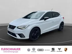 Weiss Neu 2025 Seat Ibiza Black Edition Limousine | 26.990 € (Etwas zu teuer)