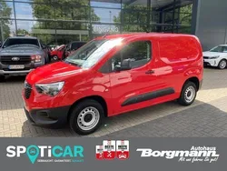 Rot Gebraucht 2021 Opel Combo Van / Kleinbus | 15.470 € (Guter Preis)